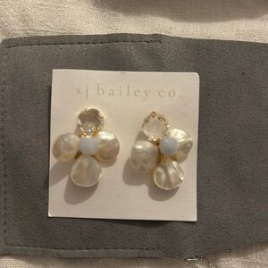 sj bailey co. Pearl and crystal earring,  nwt